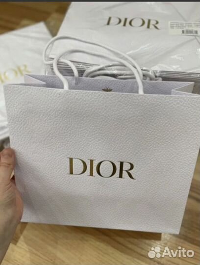 Вещи,парфюм,косметика