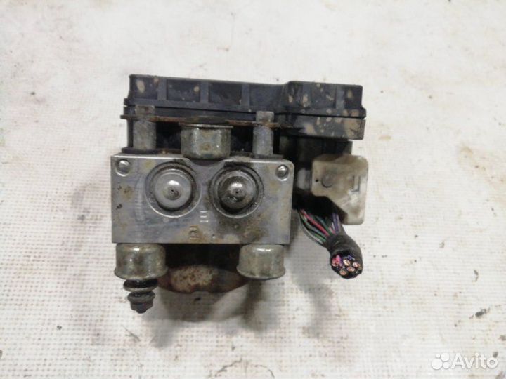 Блок abs Mazda 6 L813 2006
