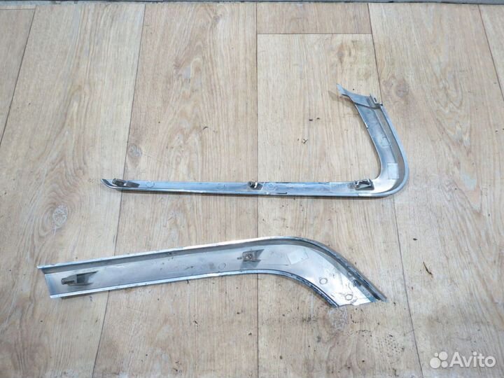 Молдинг переднего бампера верхняя LADA Vesta Веста