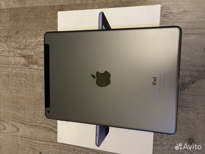 iPad air (Wi-Fi + cellular), 32 GB