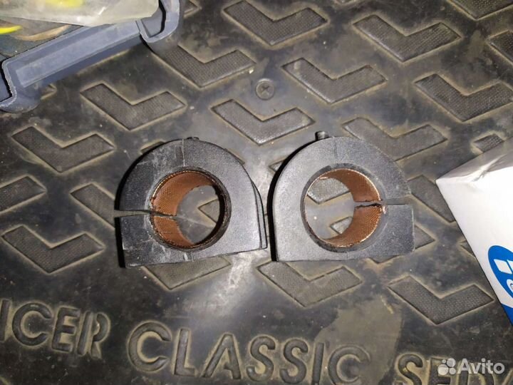 Втулки стабилизатора на Лансер 9