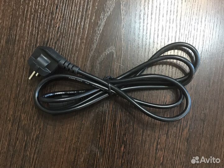 Кабели питания и VGA, переходники