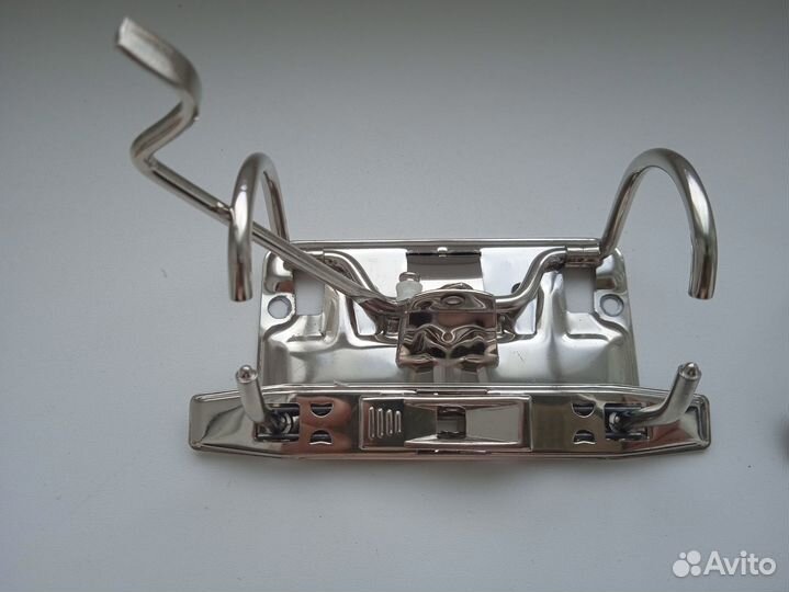 Арочный механизм с планкой для файловой папки