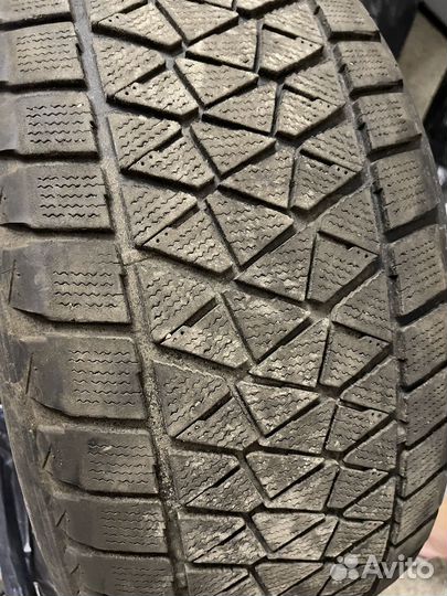 Bridgestone Blizzak DM-V2 255/50 R19 107T