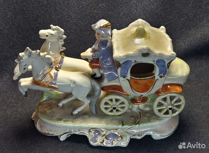 Статуэтка Карета.Carl Schneiders Erben 1886 - 1951