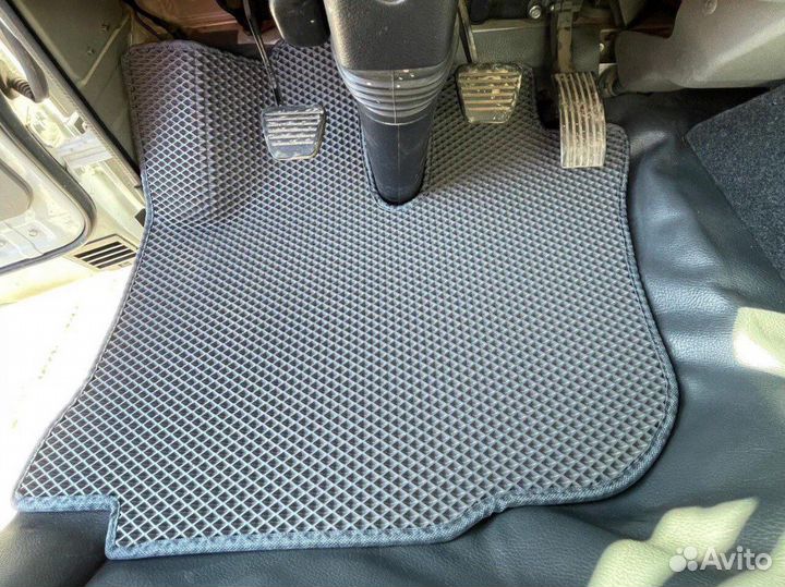 Ева Коврик на isuzu ELF mitsubishi canter fuso