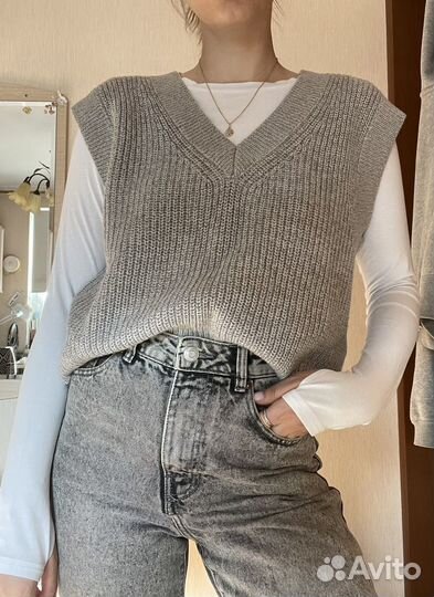 Жилетка вязаная