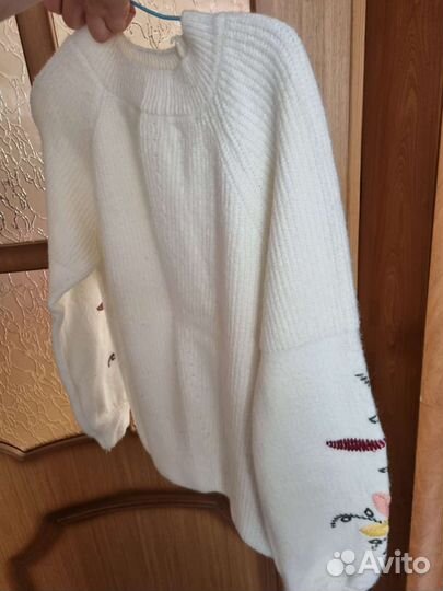 Свитера на девушку