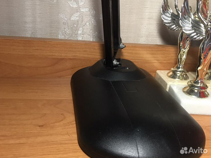 Лампа настольная