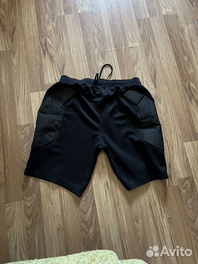 Футбольные Вратарские шорты kipsta