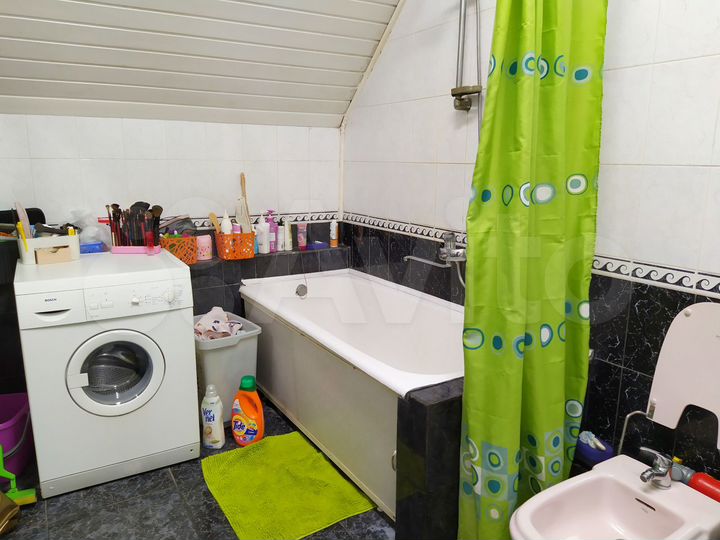 Комната 18 м² в 4-к., 1/2 эт.