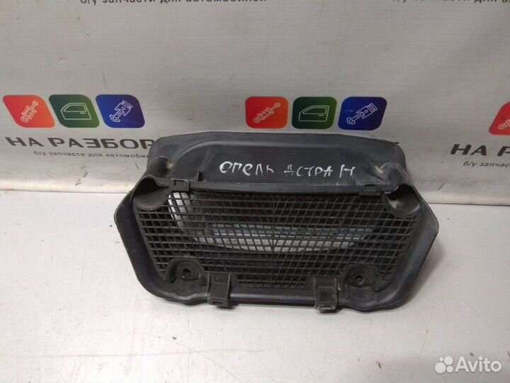 Воздухозаборник Opel Astra H