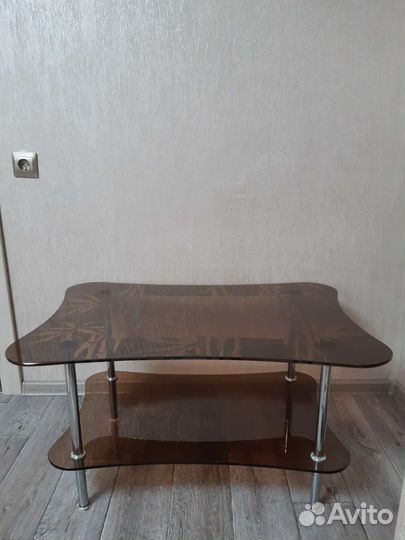 Журнальный стол