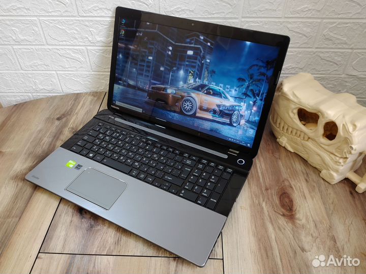 Мощный 17.3 / Core i5 /Nvidia Geforce GT 740M