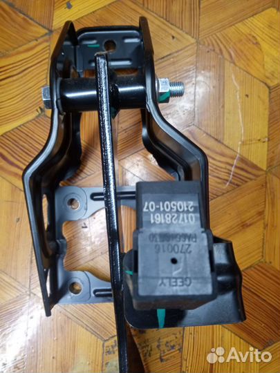 Педаль тормоза Geely Coolray SX11