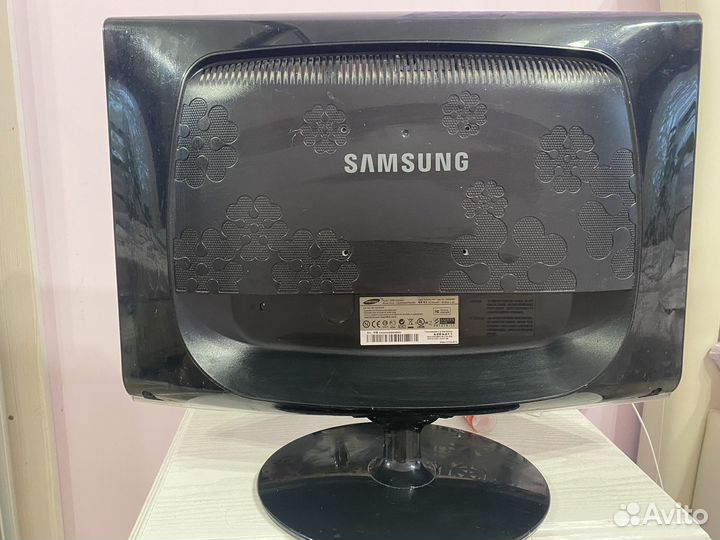 Монитор Samsung