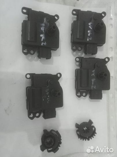 Шестерня актуатора печки Jeep grand Cherokee wk2