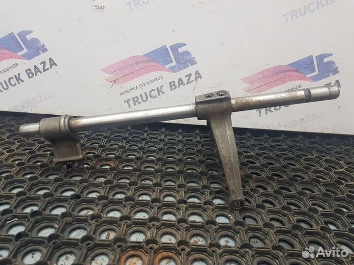 Вилка включения передачи