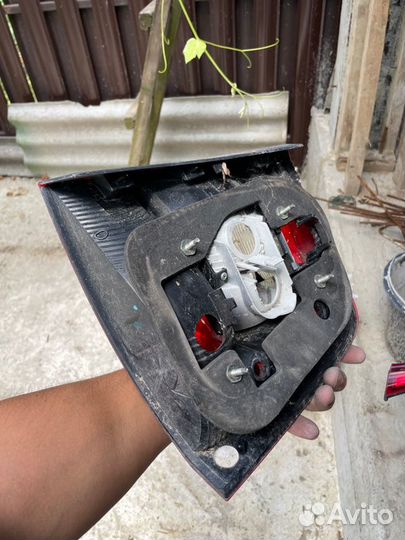 Фонарь задний левый Skoda Octavia