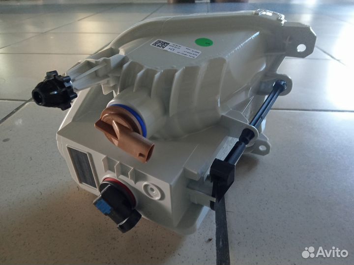 Фара противотуманная левая Форд Куга 2 Ford Kuga 2