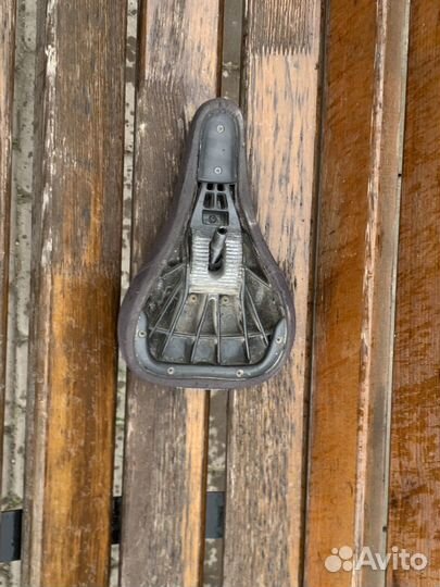 Седло bmx pivotal