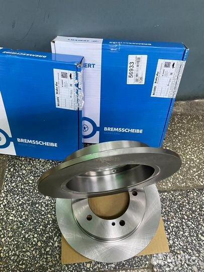 Диск тормозной передний Suzuki Jimny SN