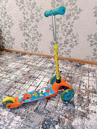 Самокат детский трехколесный