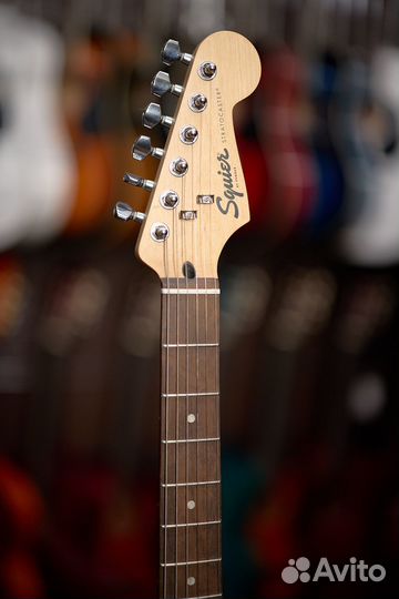 Электрогитара Fender Squier