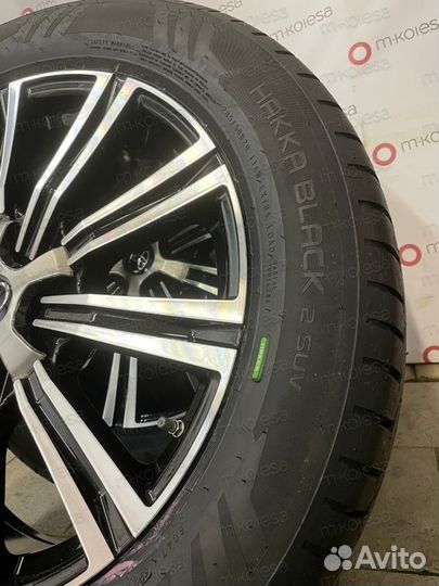 R20 Nokian Tyres Hakka Black 285/50, PCD 5x150 DIA 110