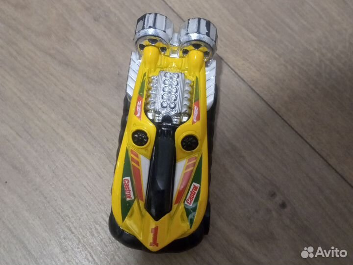 Машинки хотвилс