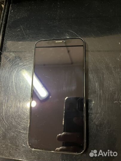 iPhone Xs, 64 ГБ