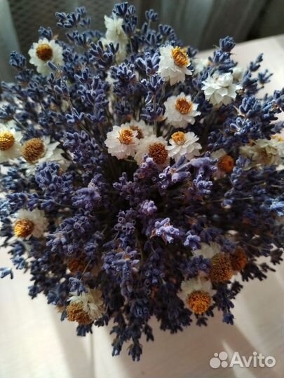 Цветочная композиция с лавандой