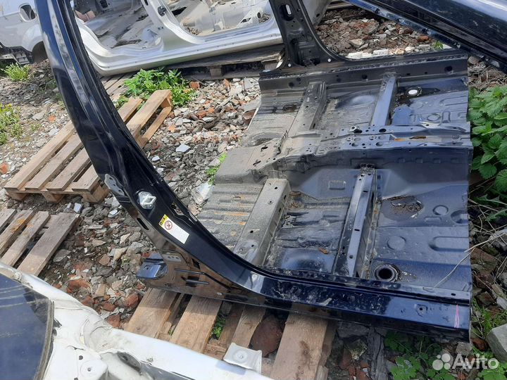 Порог правый Toyota Camry v50