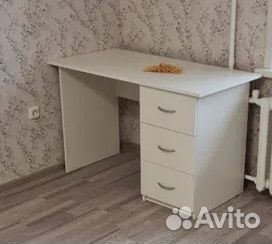 Стол письменный Белый