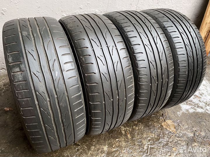 Kumho Ecsta PS31 215/50 R17