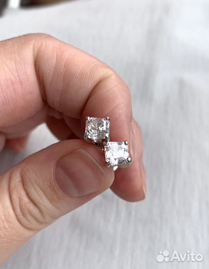 Серьги гвоздики пуссеты