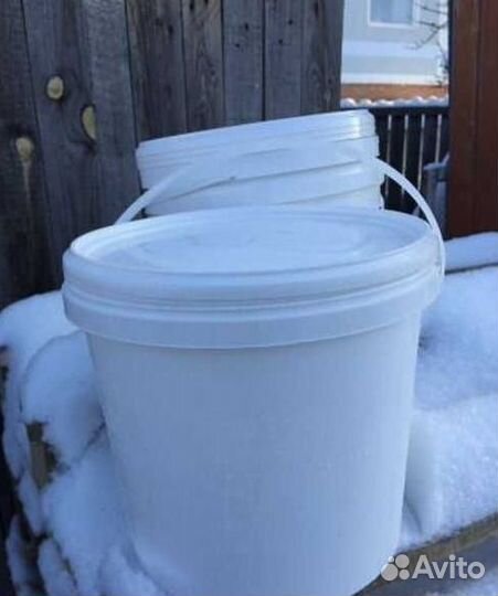 Ведра пластиковые с крышкой 12л