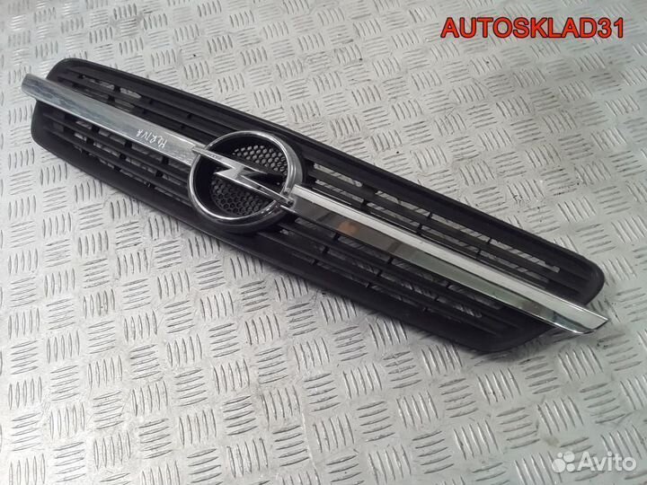 Решётка радиатора Opel Meriva 13117843