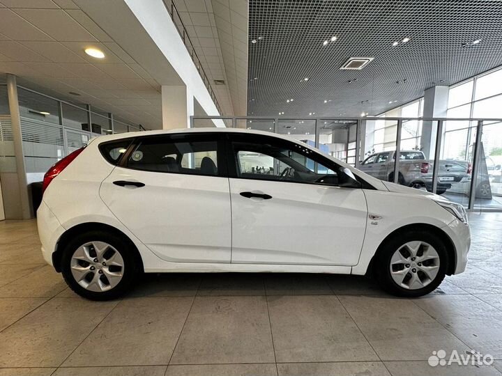 Hyundai Solaris 1.6 AT, 2014, 49 267 км
