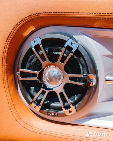 Моторная яхта Е26 Rider Порт Колом