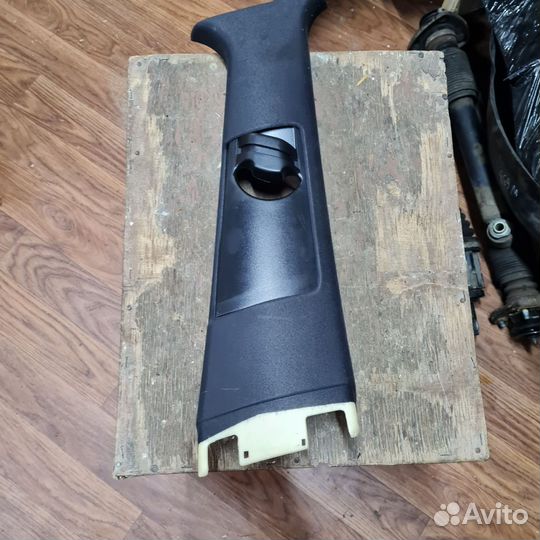 Обшивка стойки центральная BMW X5 2006 E53 правая