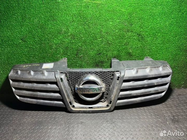 Решетка радиатора Nissan Qashqai 1.5 2008