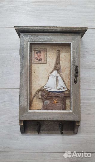 Ключница настенная