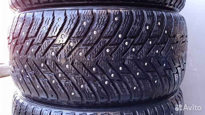 Nokian Tyres Hakkapeliitta 8 235/40 R18