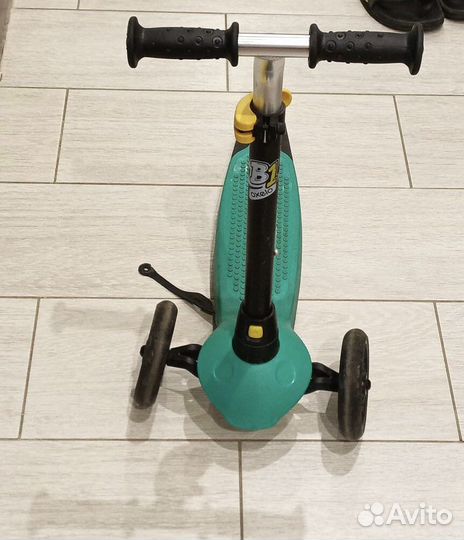 Детский самокат oxelo b1 c зеленой накладкой