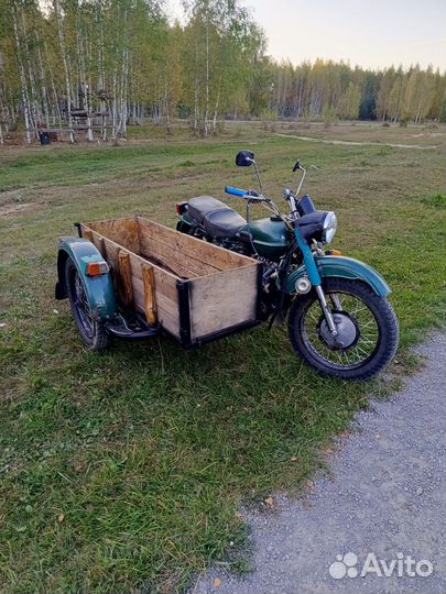 Продам Урал с коробом