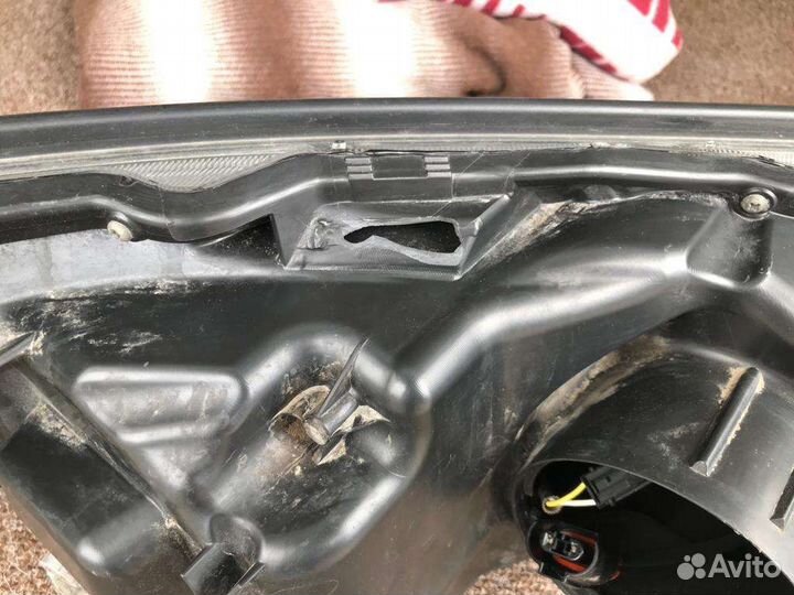 Фара toyota highlander