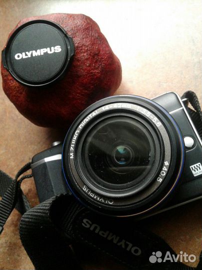 Olympus E PL-1, телеобьектив, акк.батарея