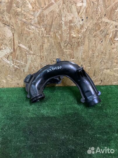 Патрубок воздушного фильтра Volvo Xc90 2015+