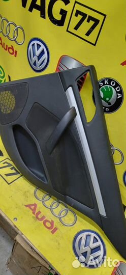 Обшивка двери задняя правая Skoda Octavia 1Z3 1.6